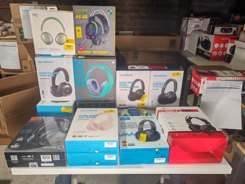LOTE 31 AUDIFONOS