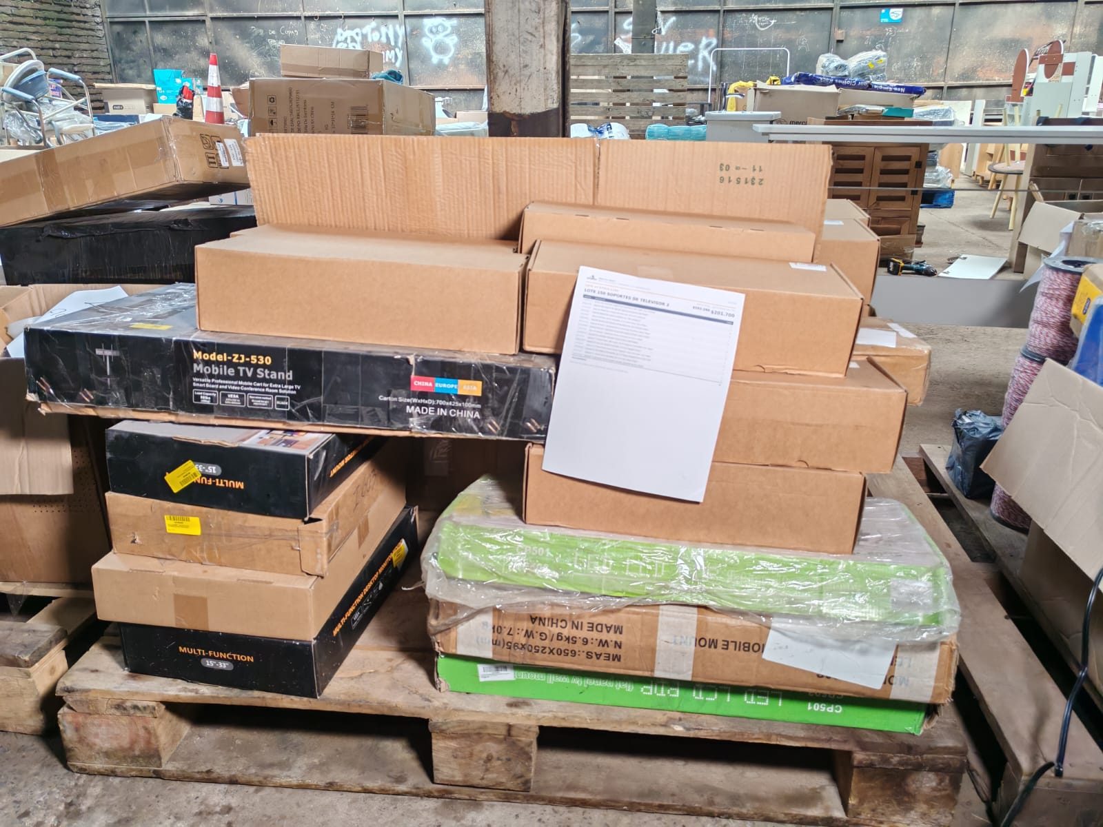 LOTE 150 SOPORTES DE TELEVISOR  2